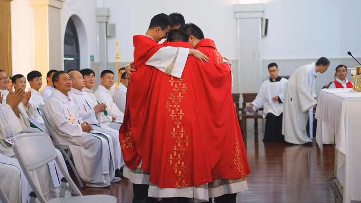 WEB3-SHANGAI-ORDAINED-PRIESTS-CHINA-CHURCH-ST. PETER’S CATHOLIC CHURCH SHANGHAI-Facebook Leo Di