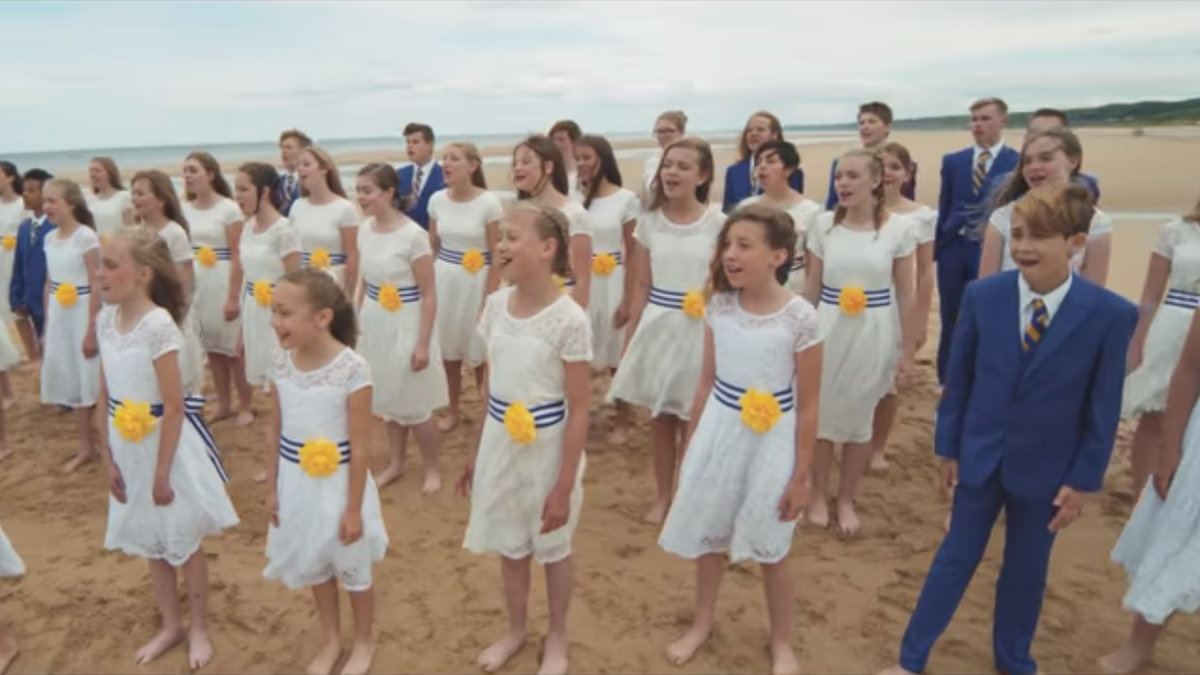 WEB3-ONE-VOICE-CHOIR-BEACH-YOUTUBE-FAIRUSE