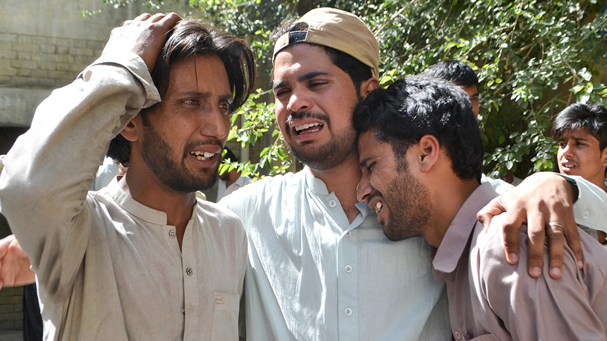 WEB3-PAKISTAN-CHRISTIAN-BOYS-YOUTH-000_Del6328691-Banaras-Khan-AFP