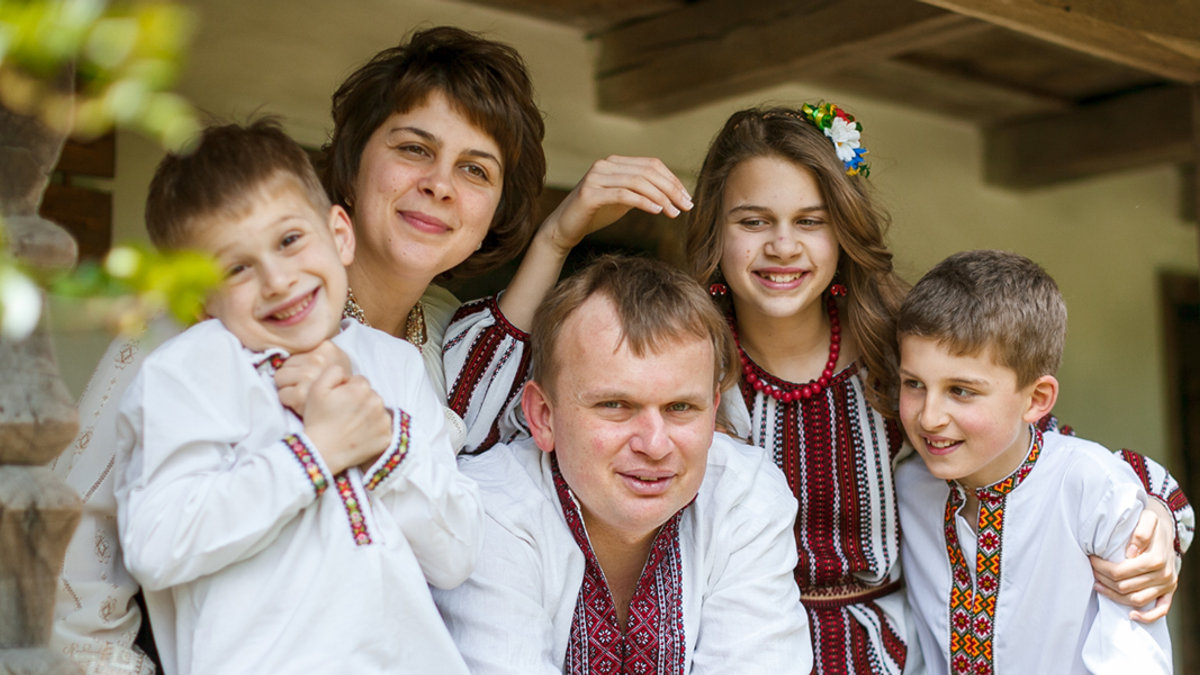 Życie księdza z rodziną u boku – prostsze czy trudniejsze?
