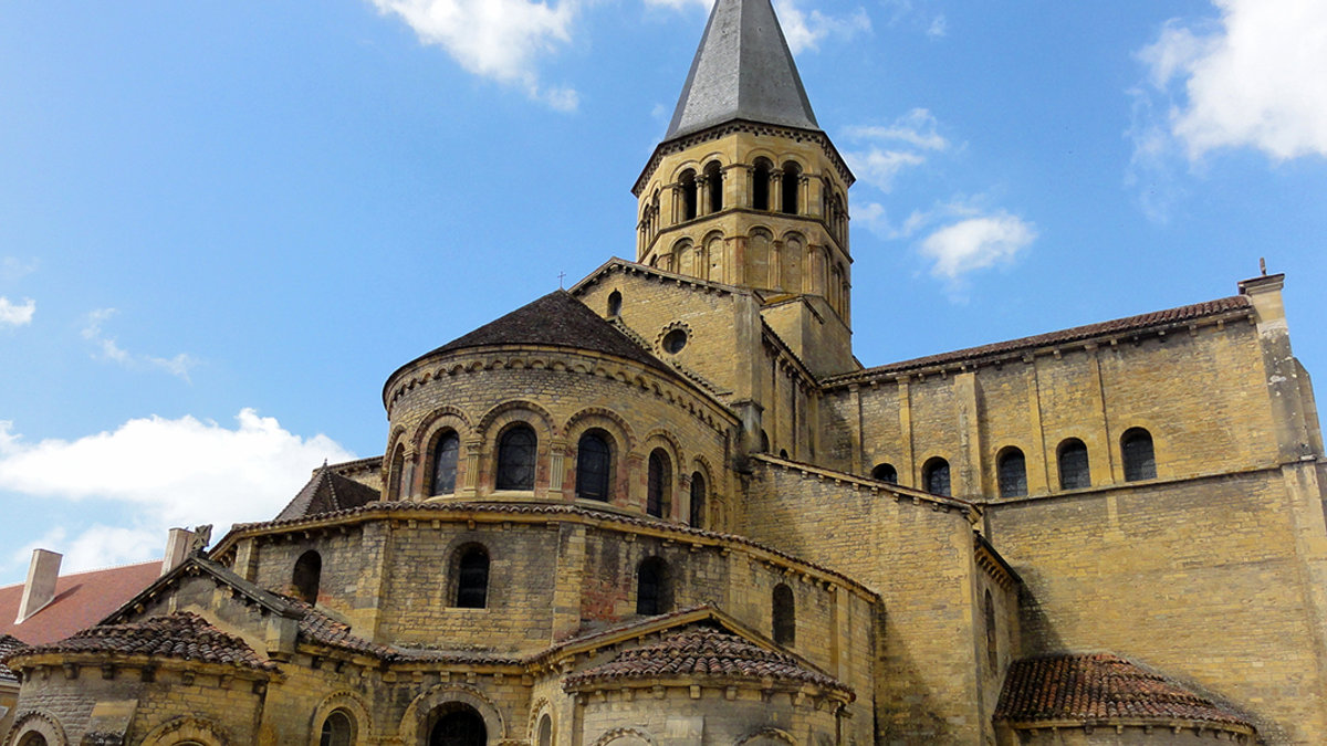 PARAY-LE-MONIAL