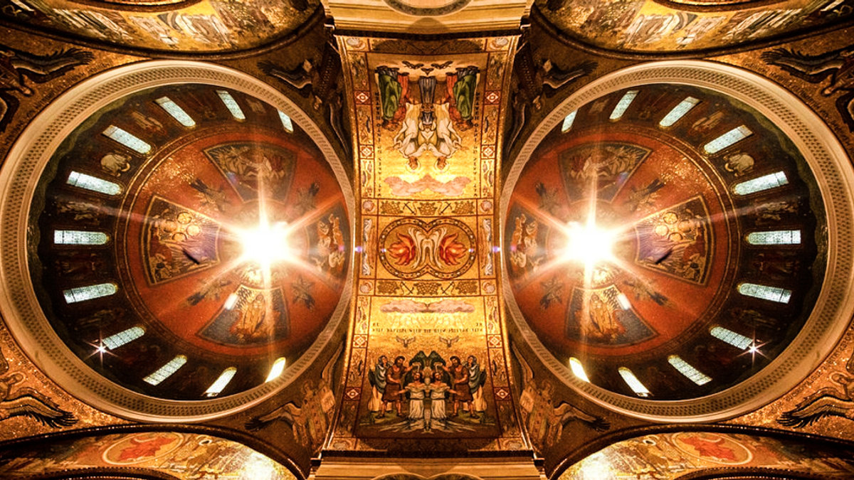 INTERIOR CHURCH