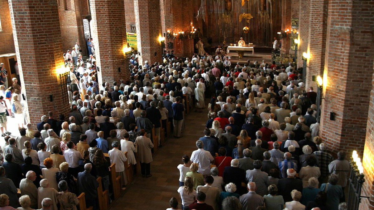 NIEDZIELNA MSZA ŚWIĘTA