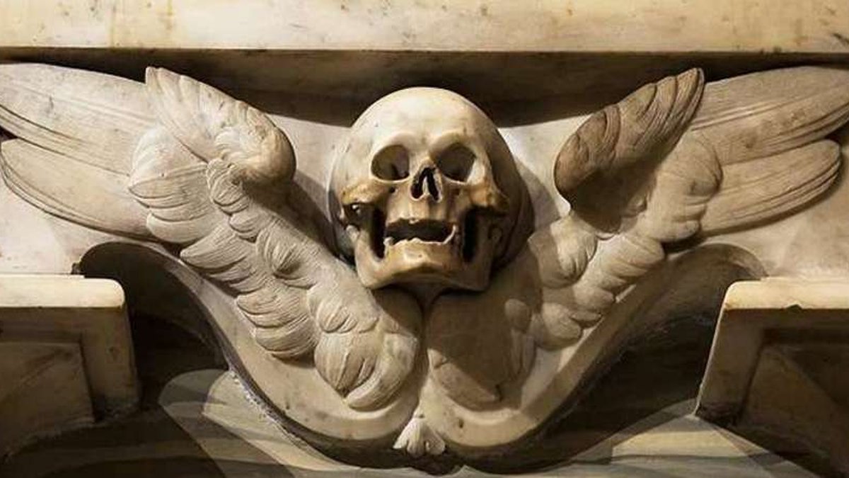 Skull_wings_in_church_Credit_Suprun_Vitaly_Shutterstock