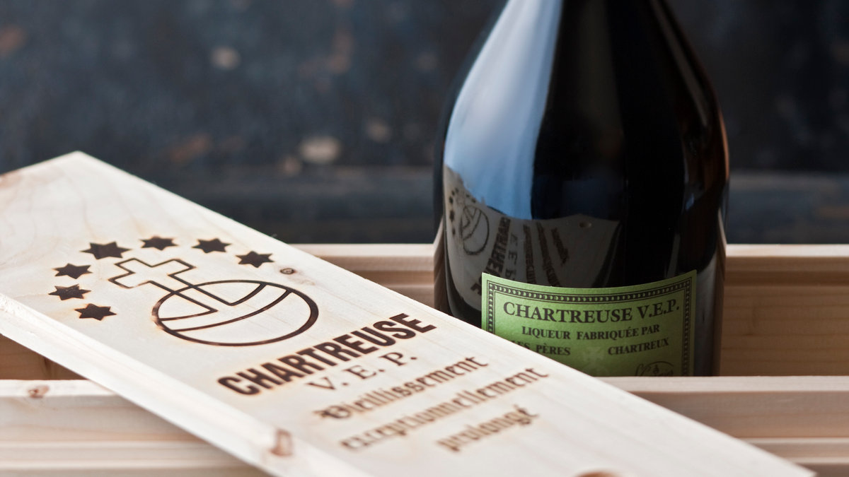 CHARTREUSE LIQUEUR