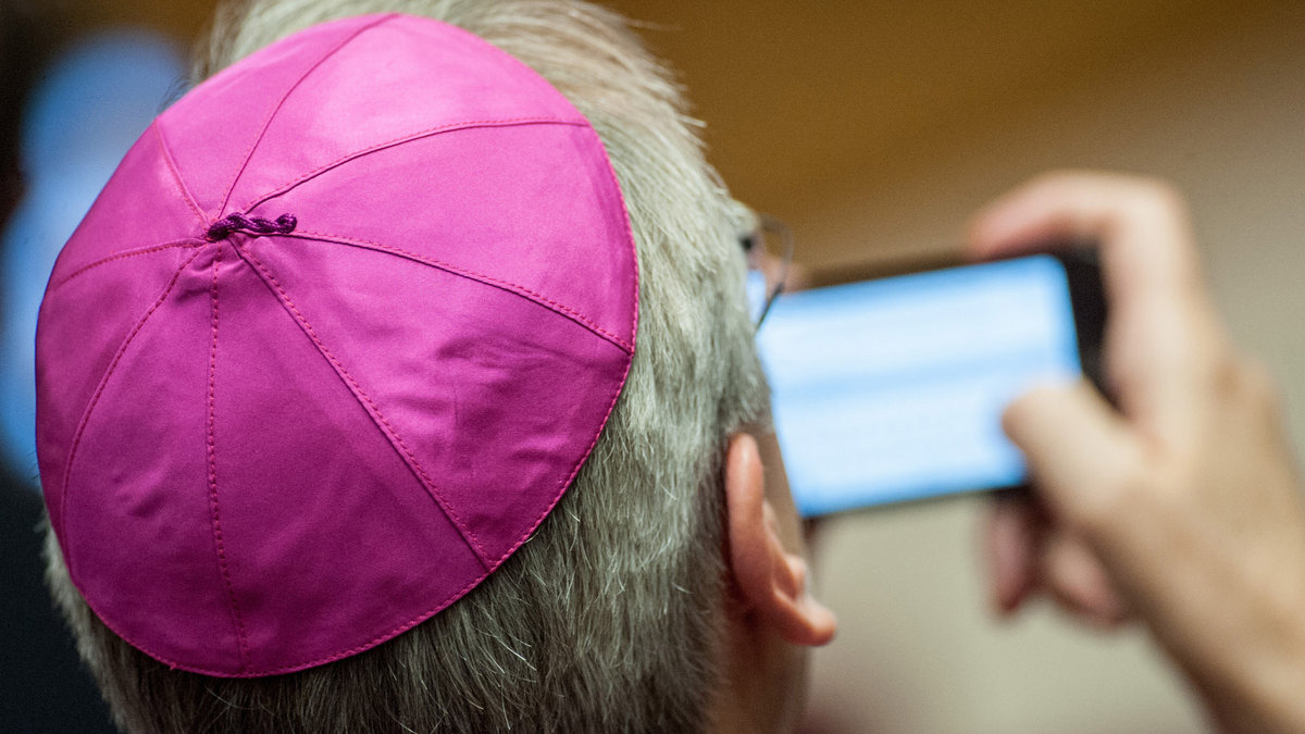 BISHOP SMARTPHONE