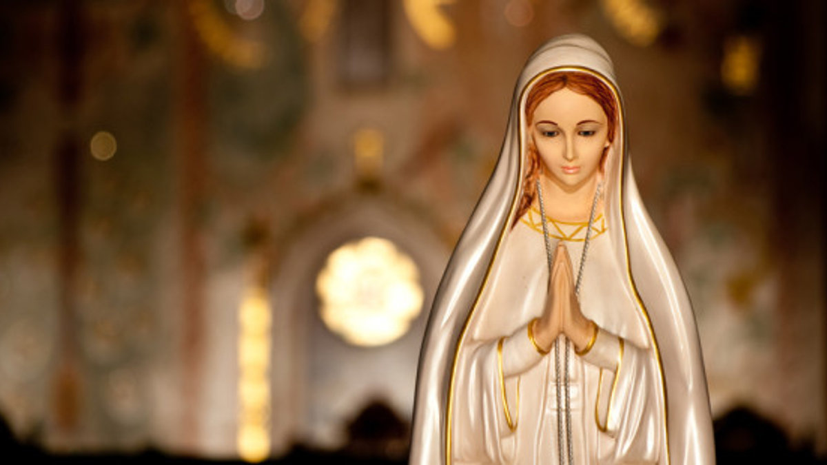 web3-virgin-mary-statue-church-thaagoonshutterstock