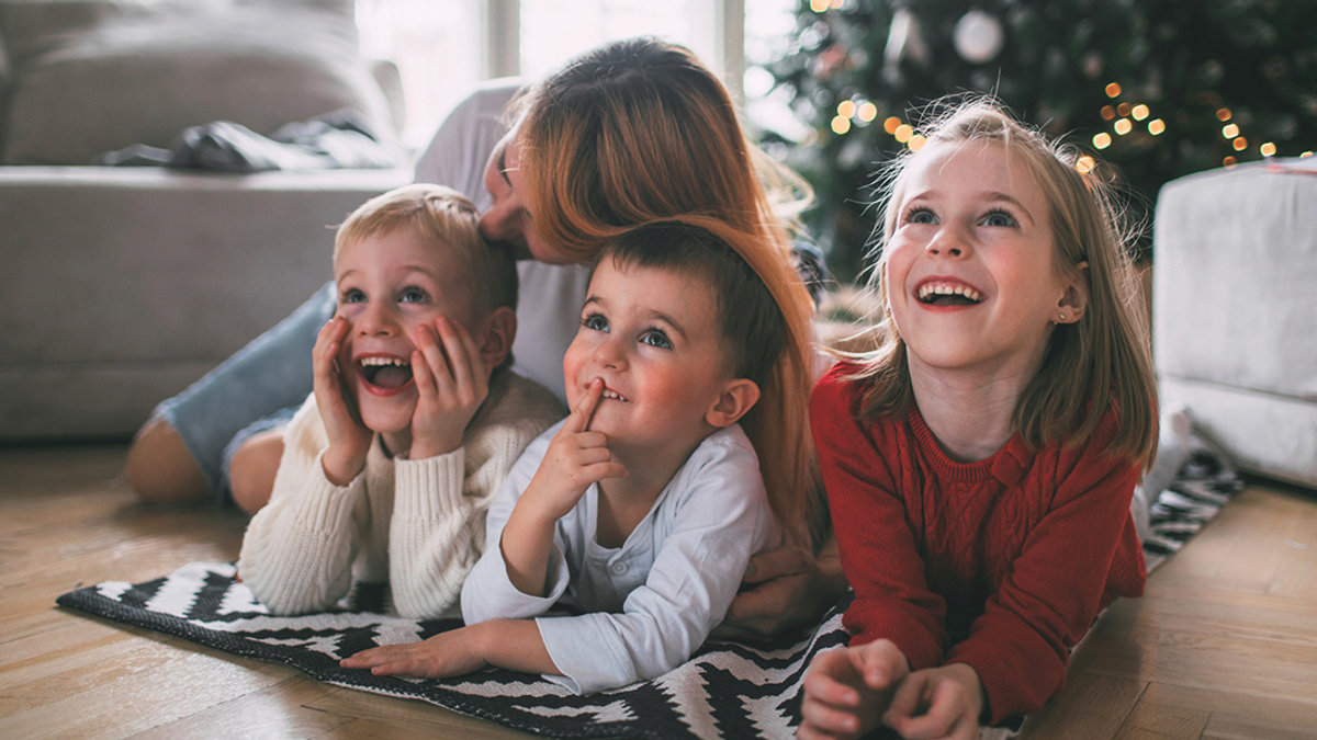 Mother and Children Christmas