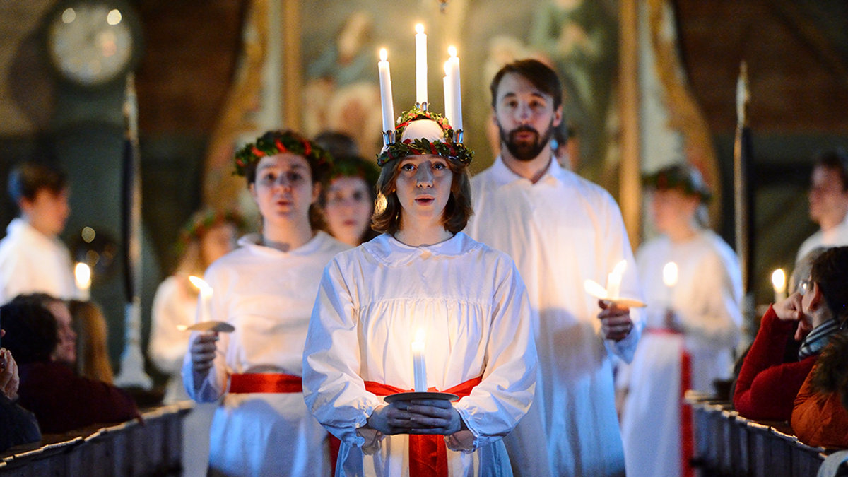 SAINT LUCY