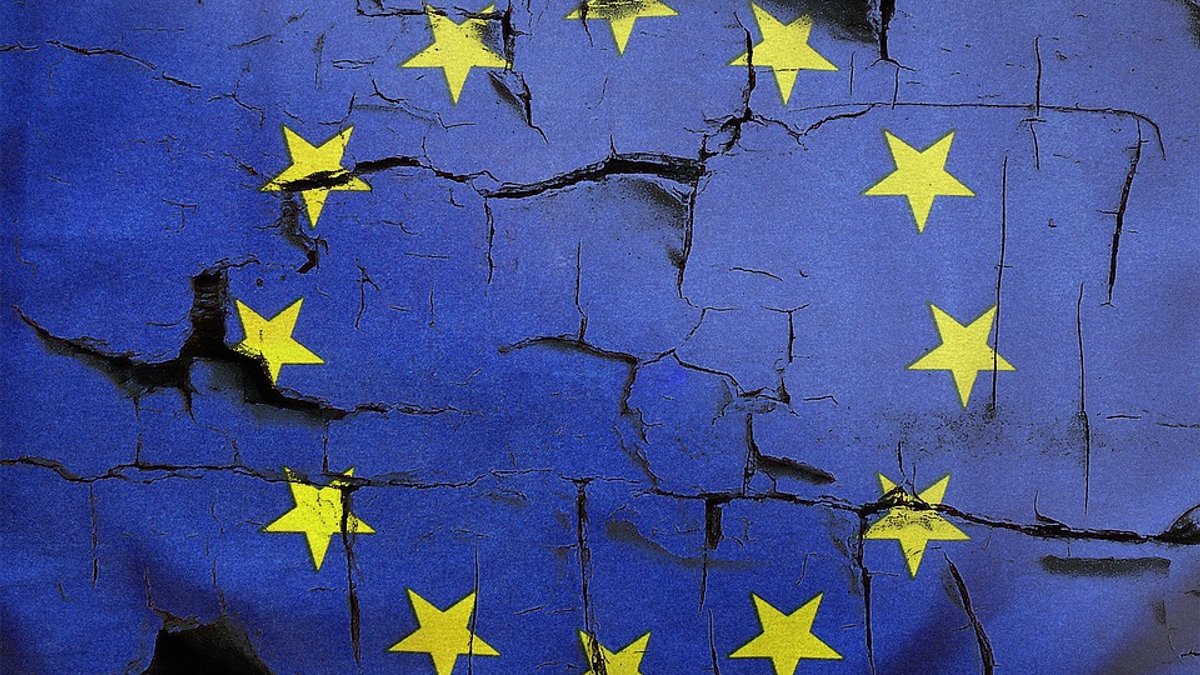 eu-flag-2108026_960_720