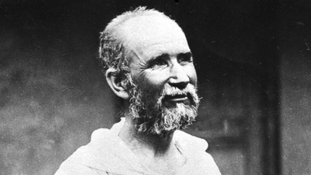 web-saint-december-01-charles-de-foucauld-public-domain