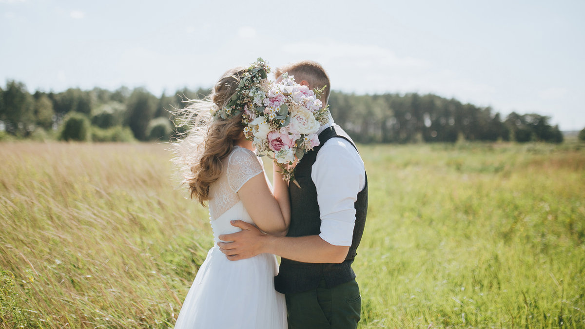 COUPLE MARRIED
