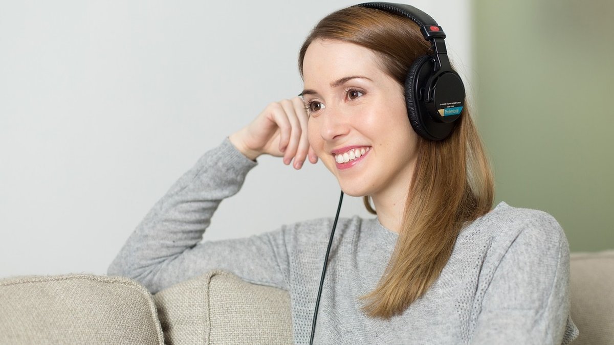 web3-woman-listening-music-pixabay-e1583939247134.jpg