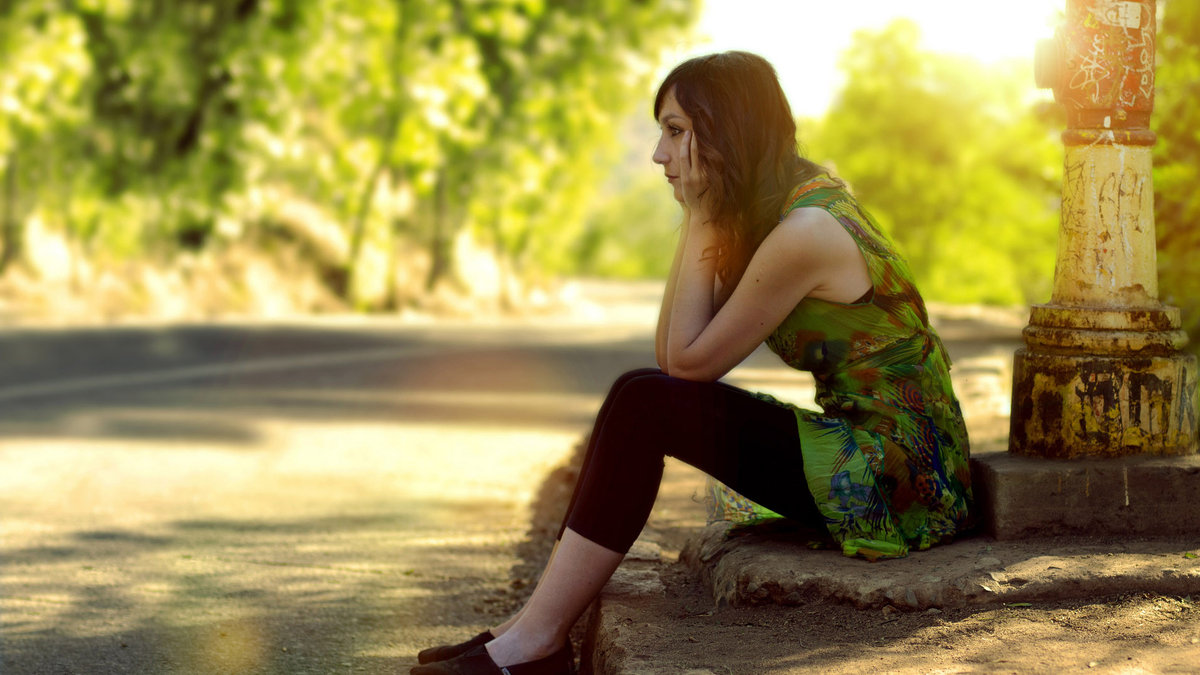 web-sad-sadness-loneliness-alone-girl-woman-jonathan-emmanuel-flores-tarello-cc