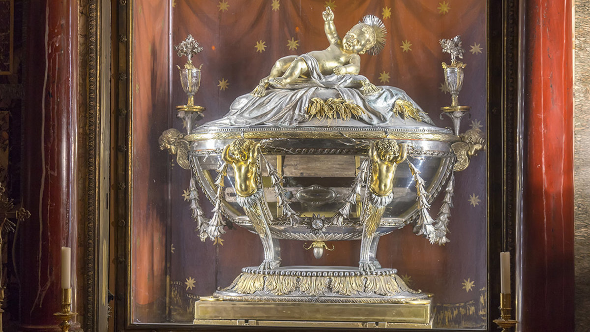 THE HOLY CRIB