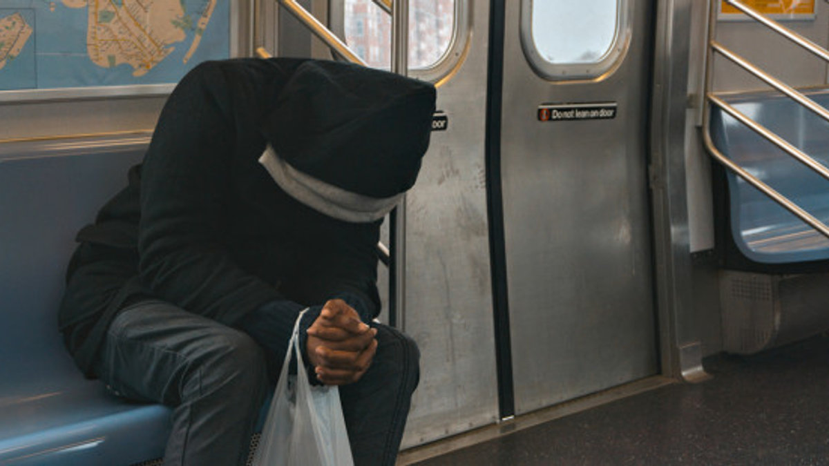 web3-alone-depressed-sad-praying-subway-prayer-man-steven-arenas-cc0