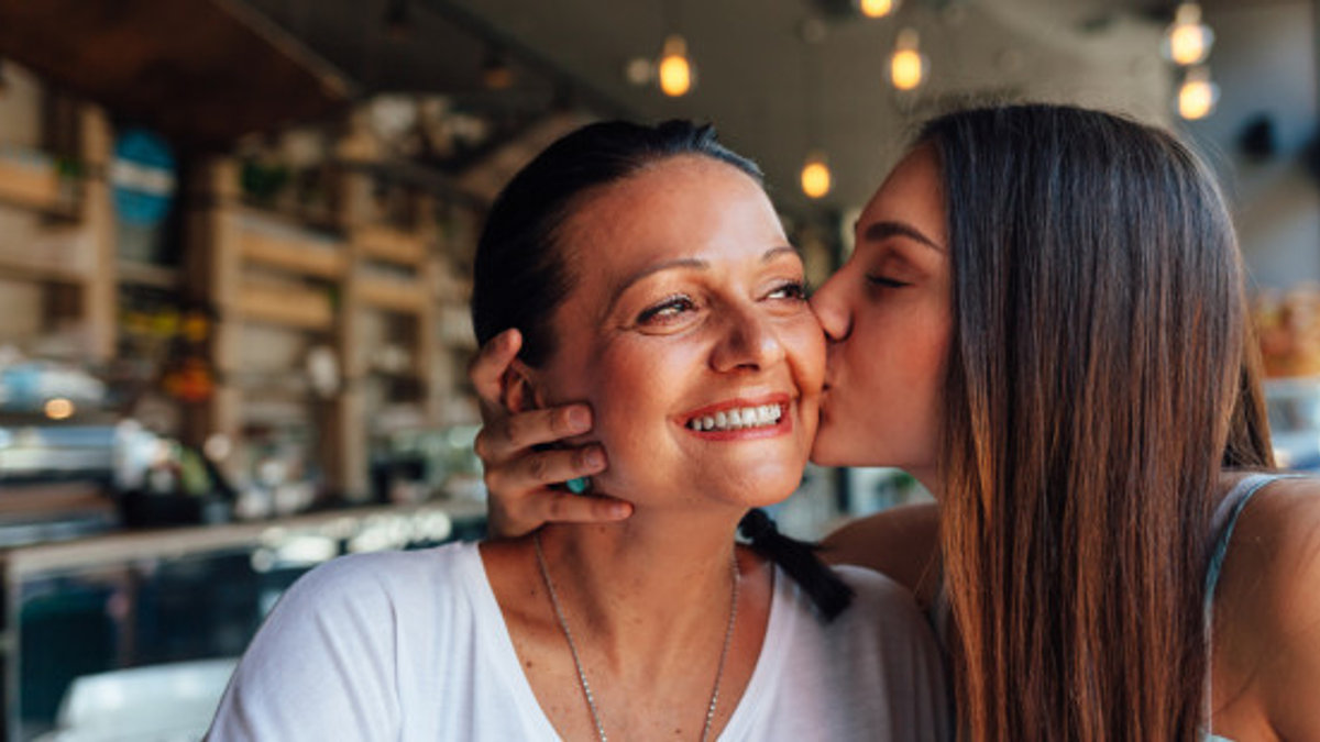 web3-mother-daughter-restaurant-cafe-lunch-love-relationship-mom-adult-child-shutterstock