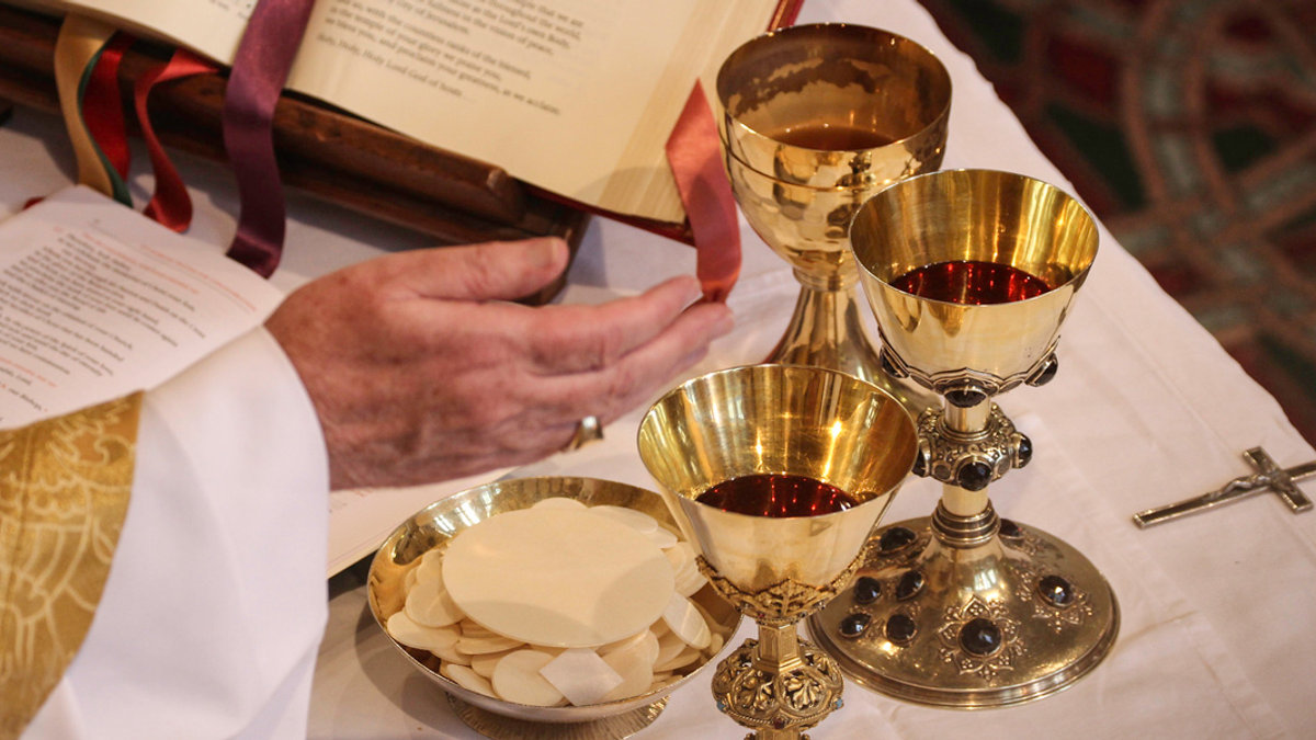 PRECIOUS,BLOOD,CHALICE