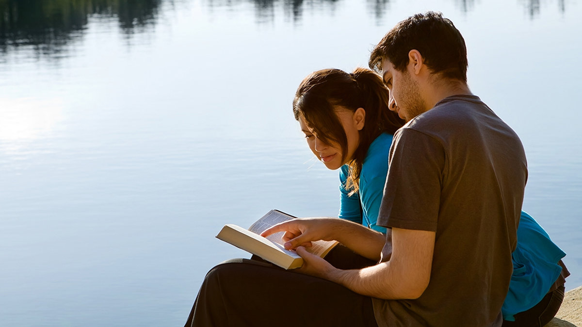 COUPLE BIBLE