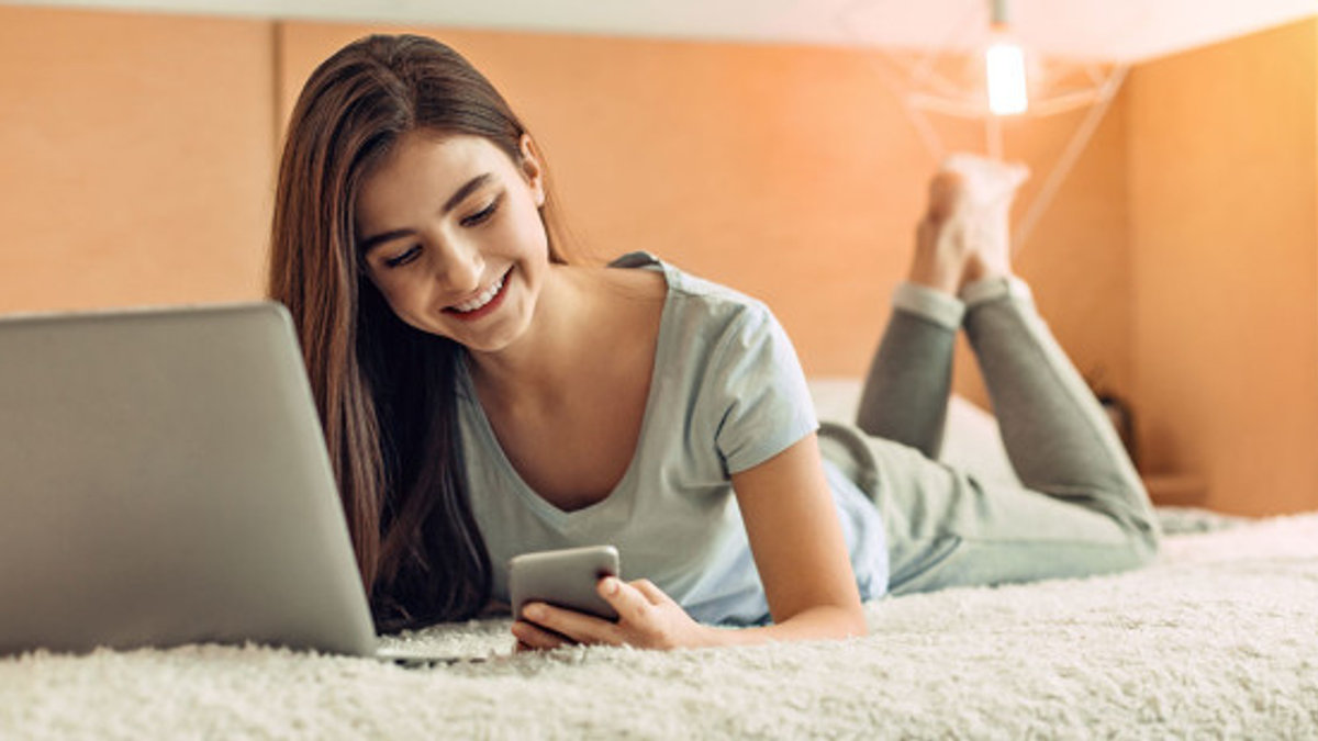 web3-generation-z-touch-technologhy-teens-young-shutterstock_1016490637-yakobchuk-viacheslav-ai