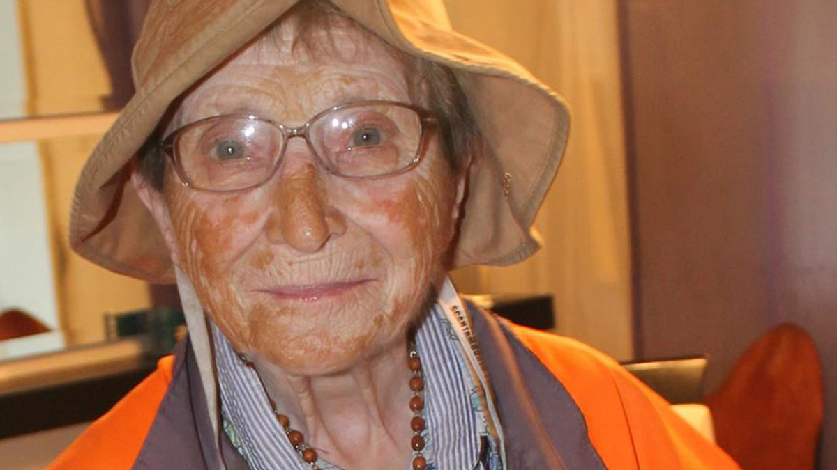 ABUELA PEREGRINA