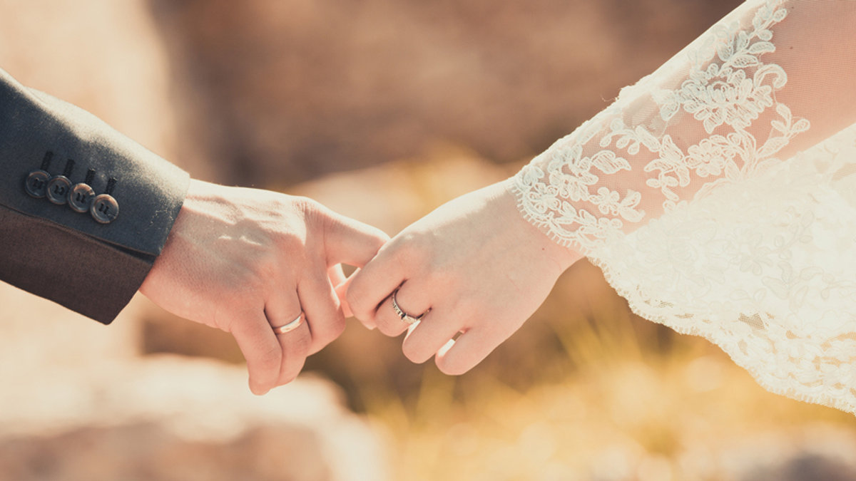 WEDDING HAND