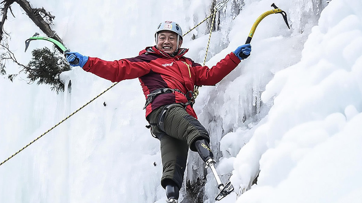XIA BOYU, BEZ NÓG NA EVEREST