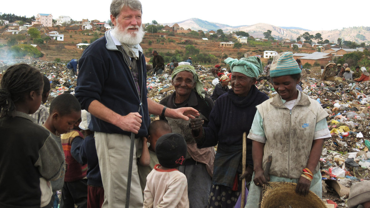 WEB-1-POVERTY-MADAGASCAR-FATHER-PEDRO OPEKA-Friends of Father Pedro Charity-cc