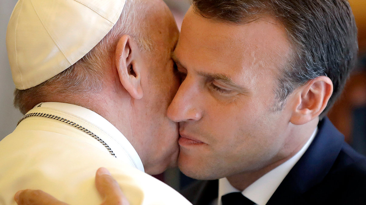POPE FRANCIS FRENCH PRESIDENT EMMANUEL MACRON