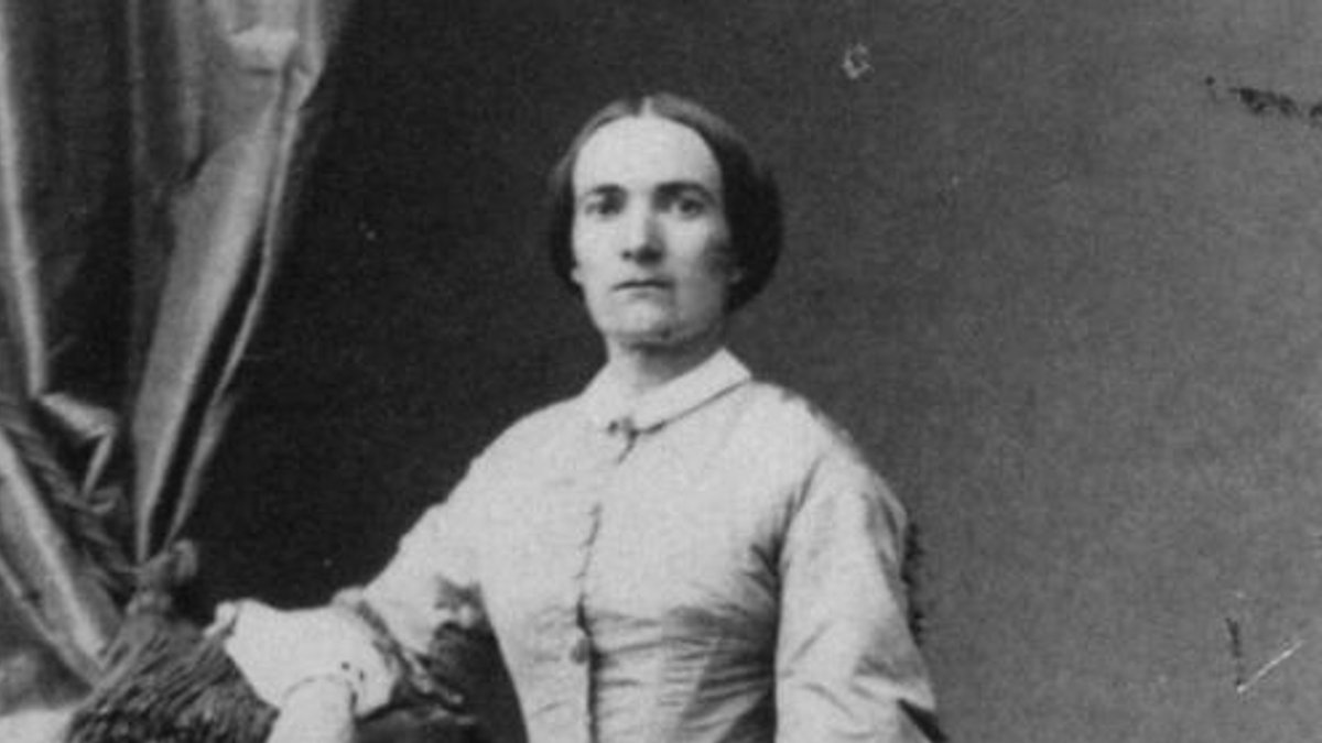 JULIE DAUBIE