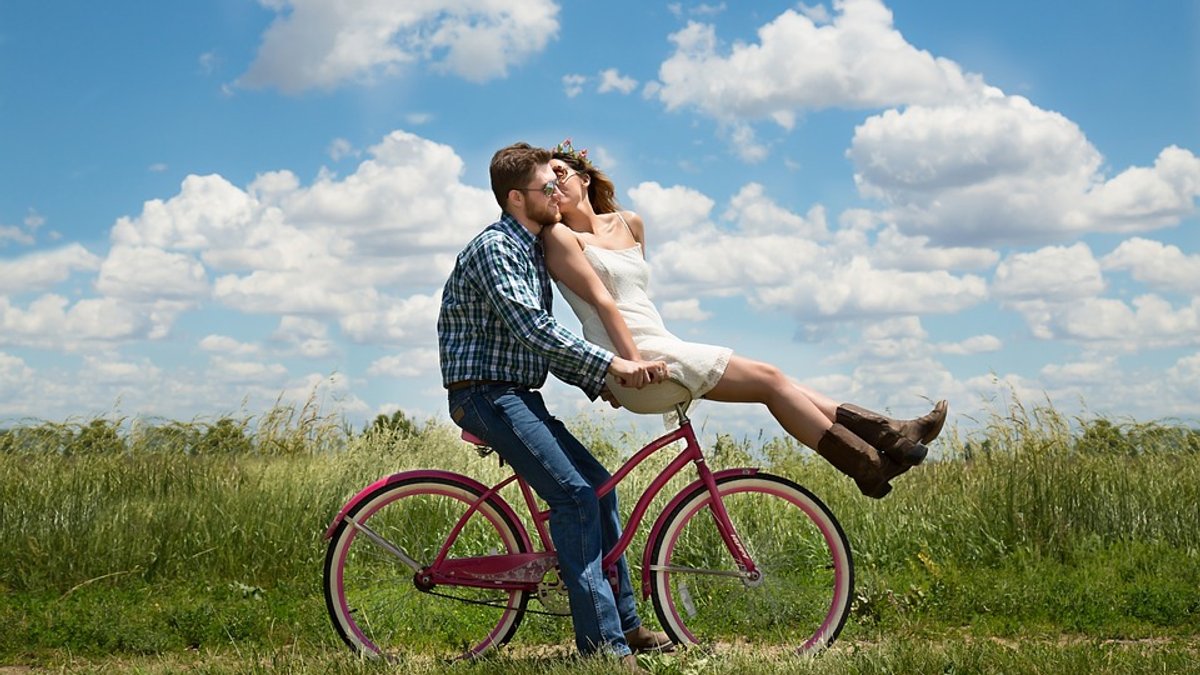 engagement-1718244_960_720