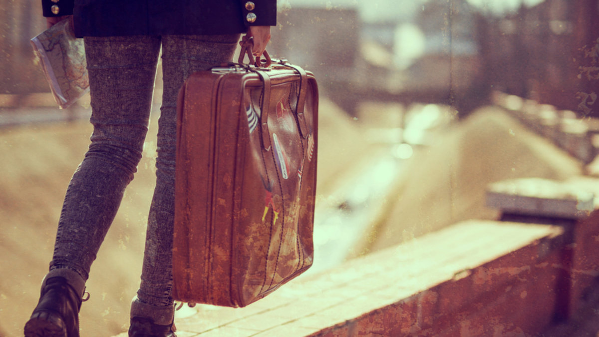 suitcase-shutterstock_256824478