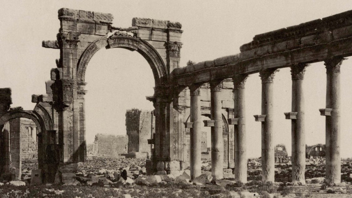 ANCIENT PALMYRA RUINS