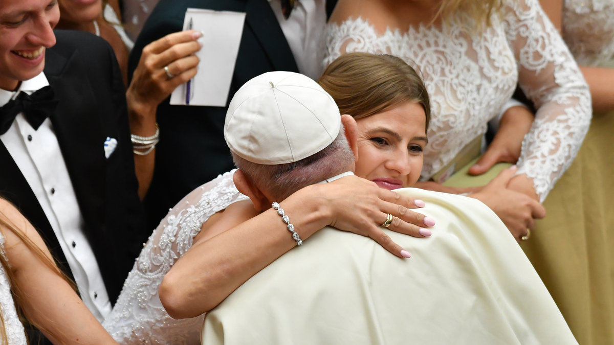 POPE BRIDE