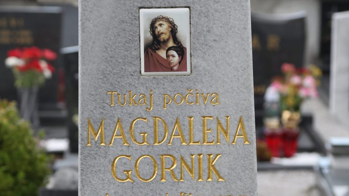 MAGDALENA GORNIK