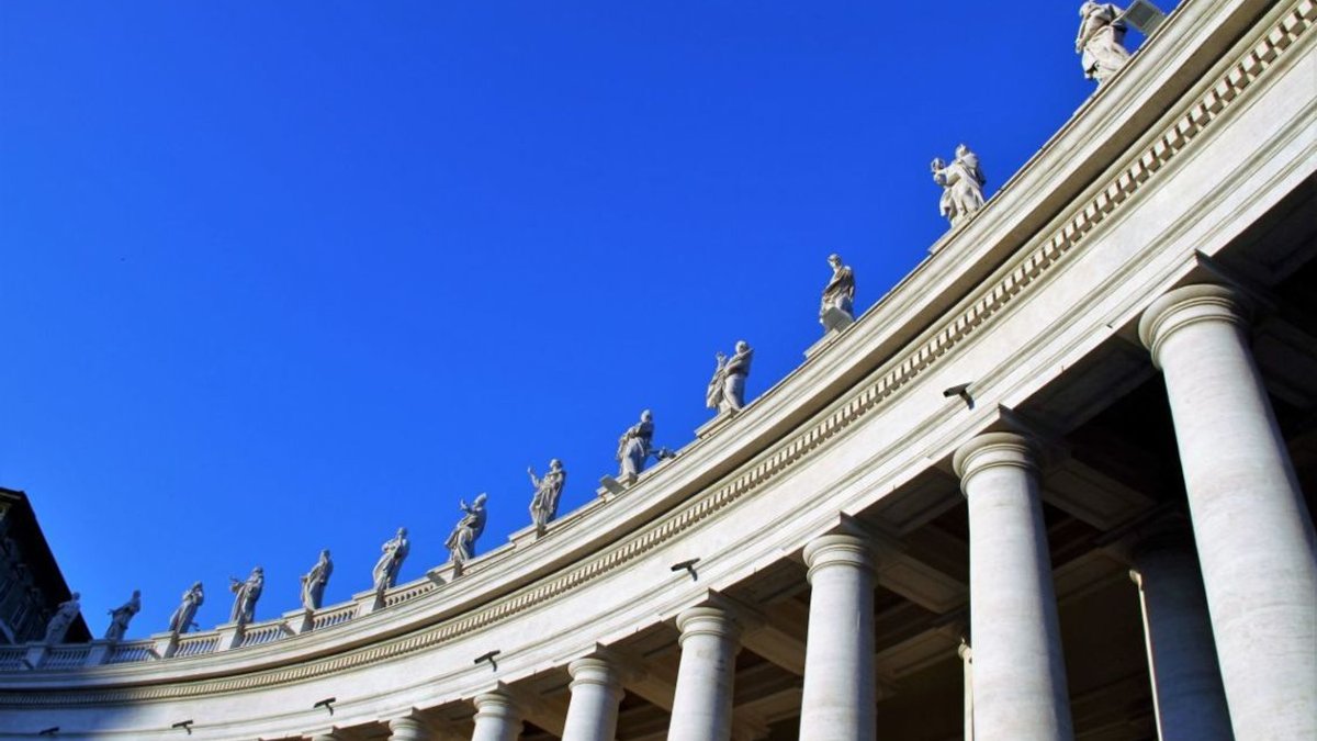 BERNINI'S COLONADE