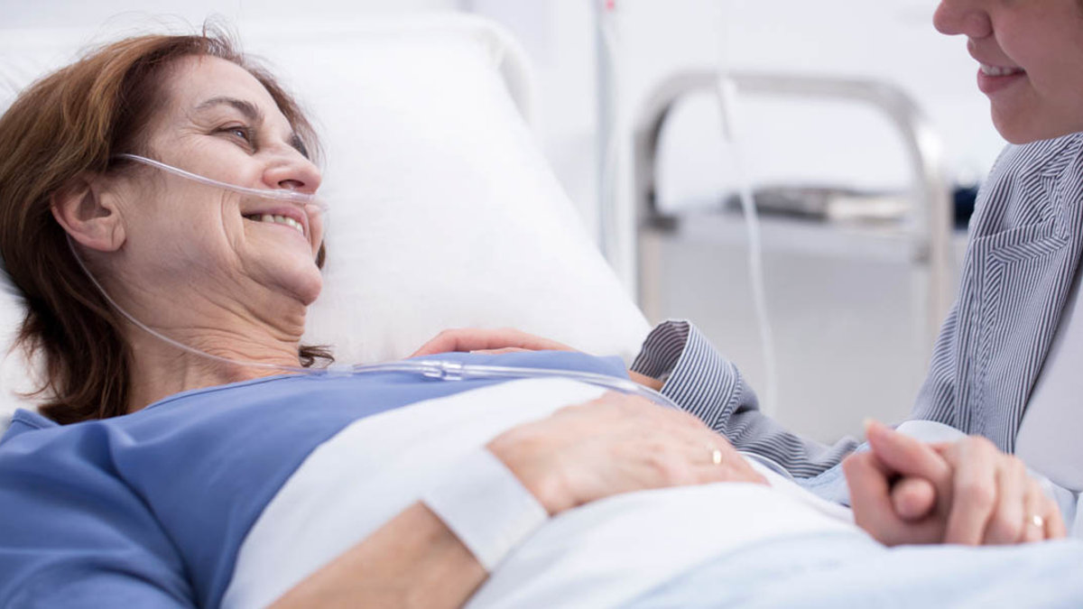 FEMALE,HOSPITAL BED