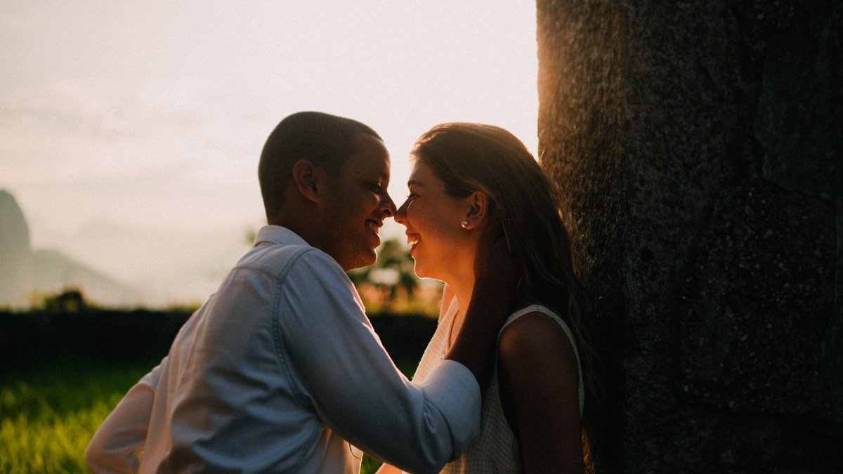 affection-couple-happiness-1247733
