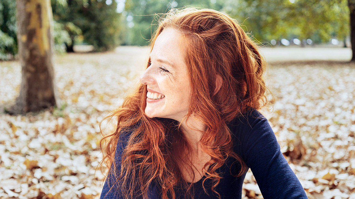SMILING WOMAN