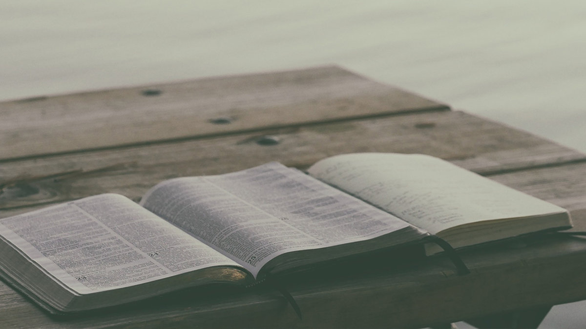 Bible_table