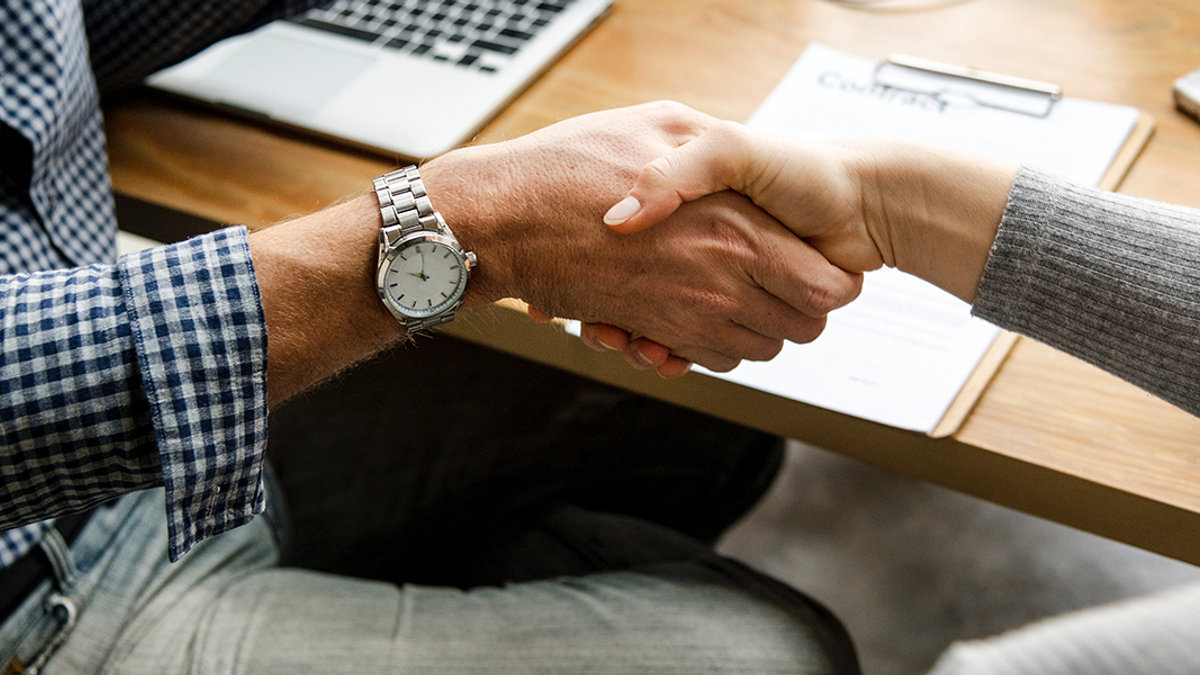 HANDSHAKE