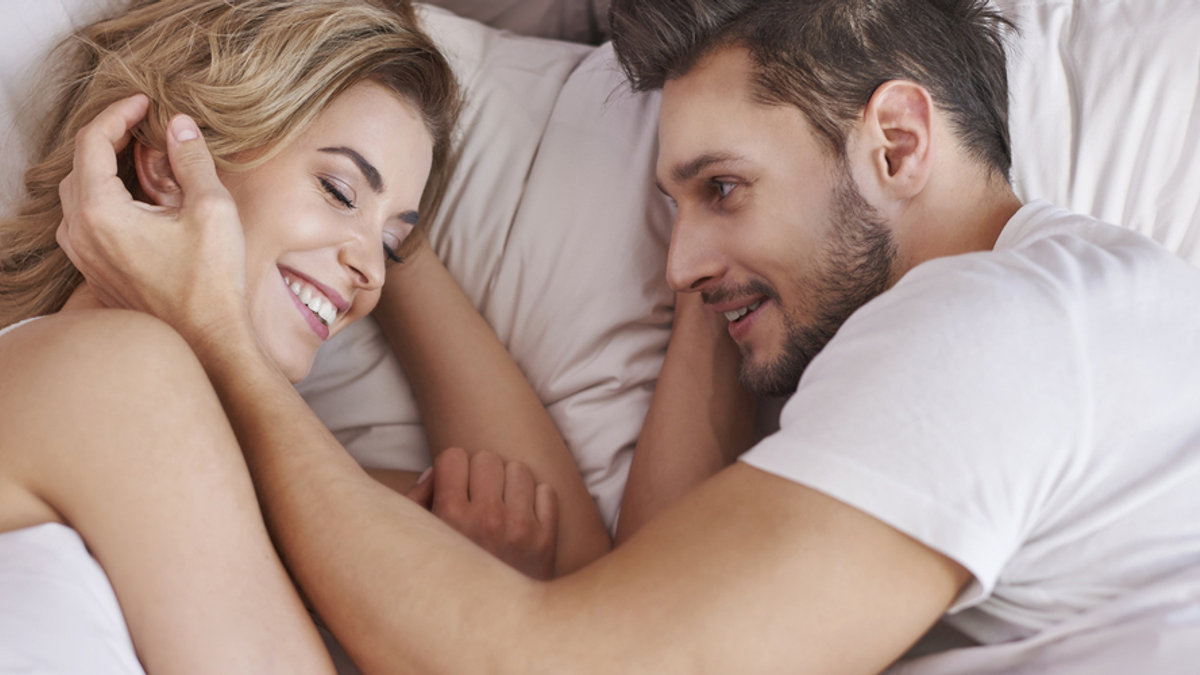 COUPLE BED