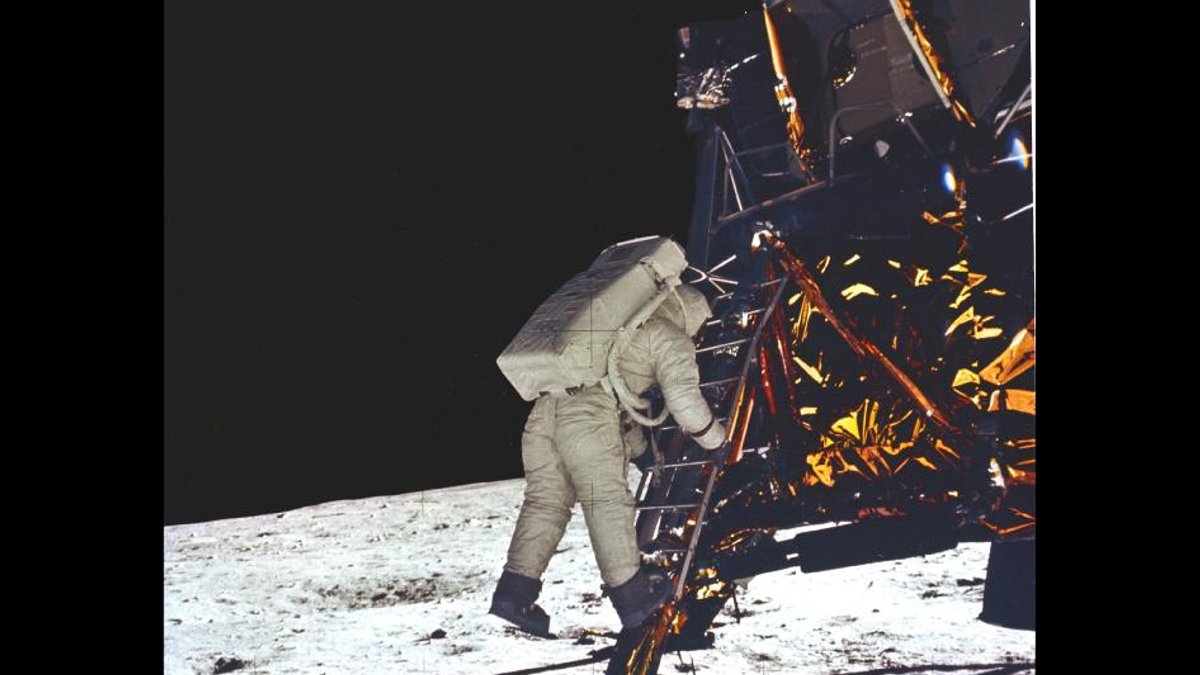 MOON,LANDING