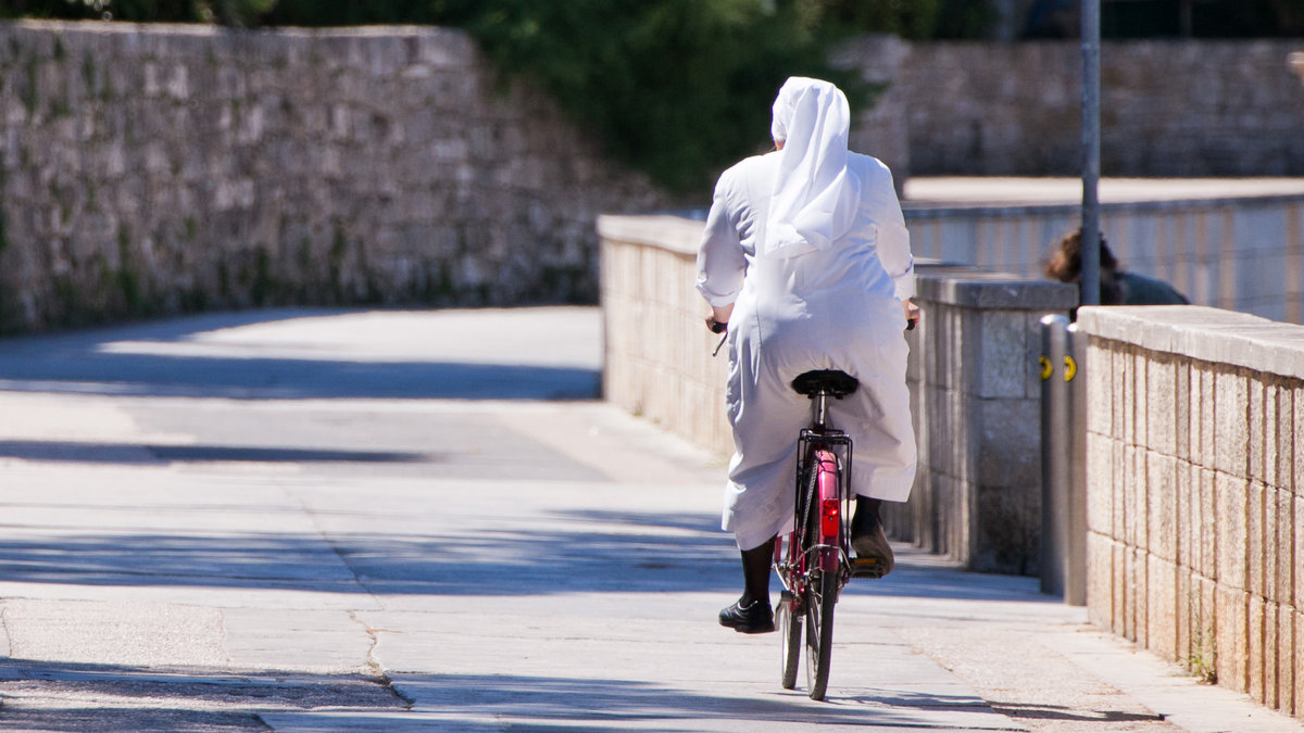 NUN BICYCLE
