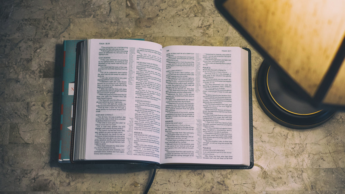 OPEN,BIBLE