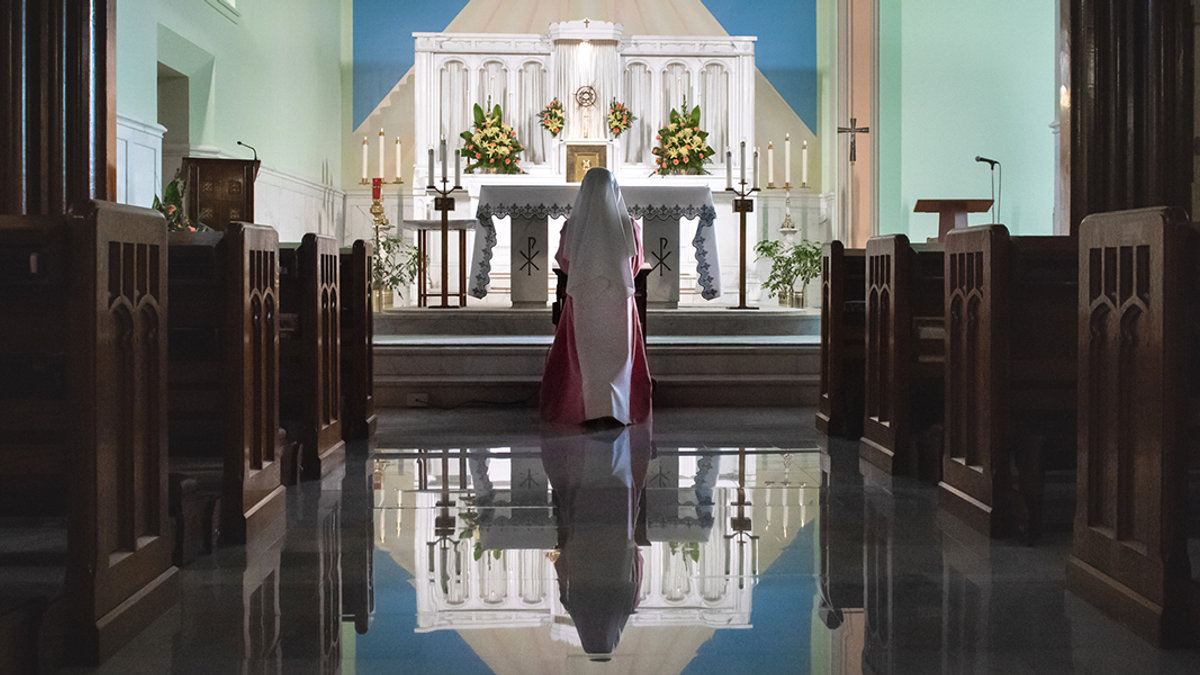 WEB3-HOLY-SPIRIT-ADORATION-SISTER-PHILADELPHIA-CHAPEL-DIVINE-LOVE-Jeffrey-Bruno