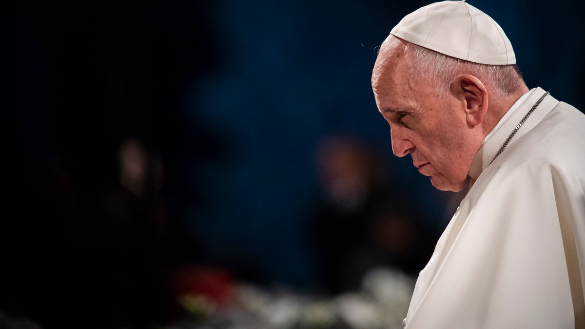 POPE VIA CRUCIS COLOSSEUM