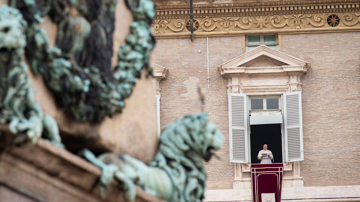 am042219-pope-regina-caeli-angelus-antoine-mekary-aleteia-i.media-am_6322.jpg