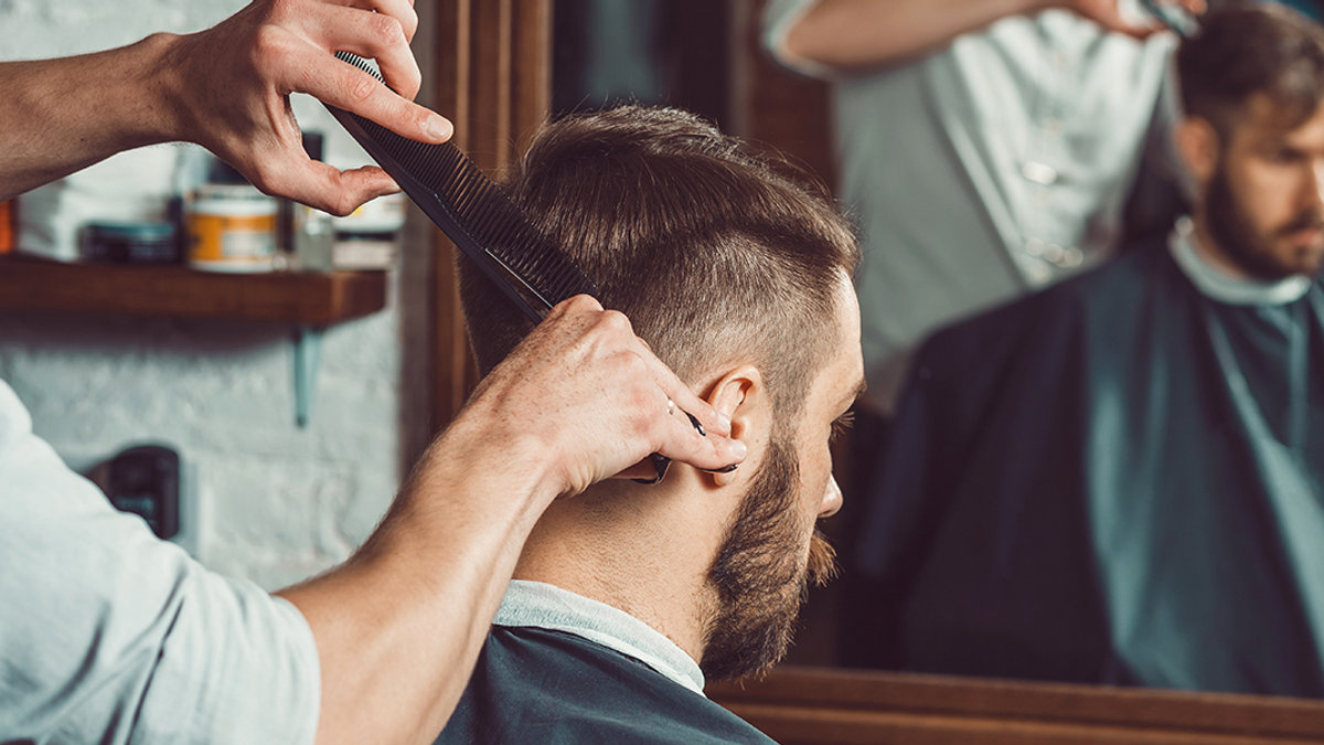 web3-hairdresser-man-work-hair-shutterstock.jpg