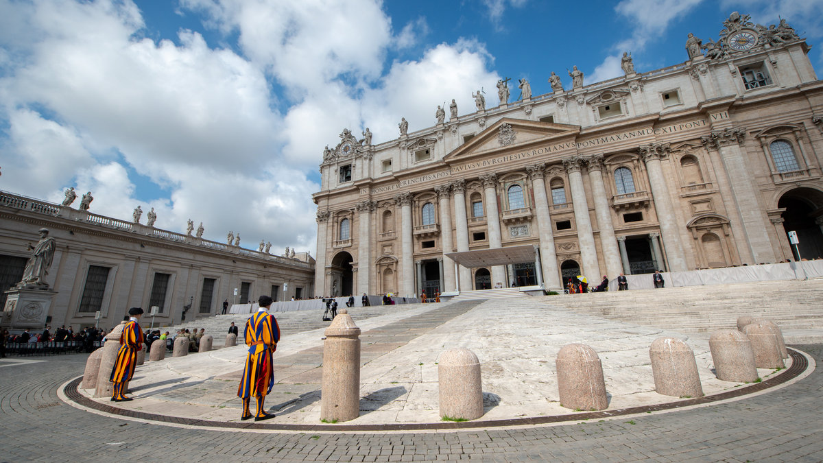 POPE AUDIENCE